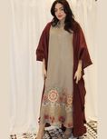 Load image into Gallery viewer, ALWAFRAH Maroon Abaya with Beige Caftan