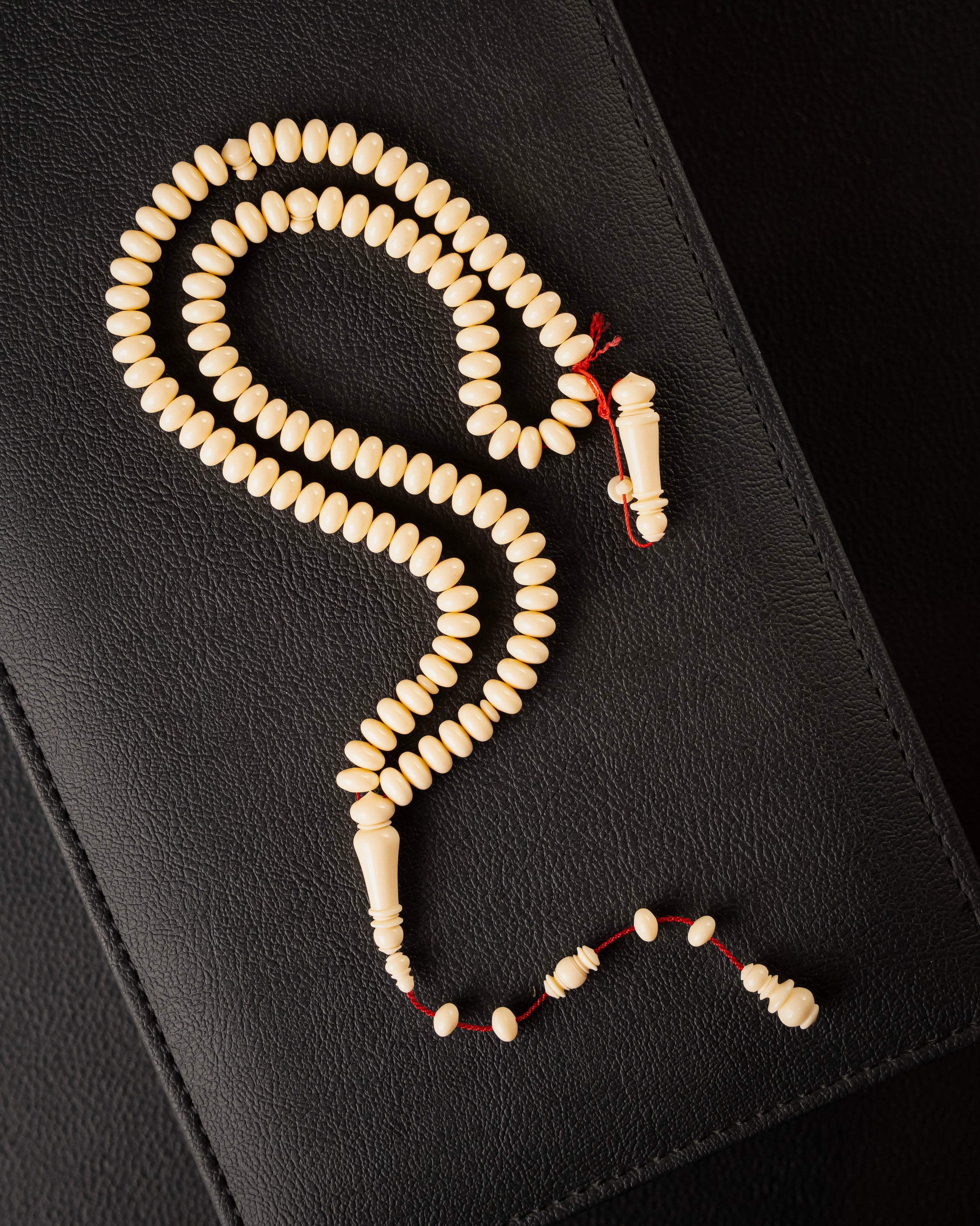 Domino Cast Subha– Peak Shape