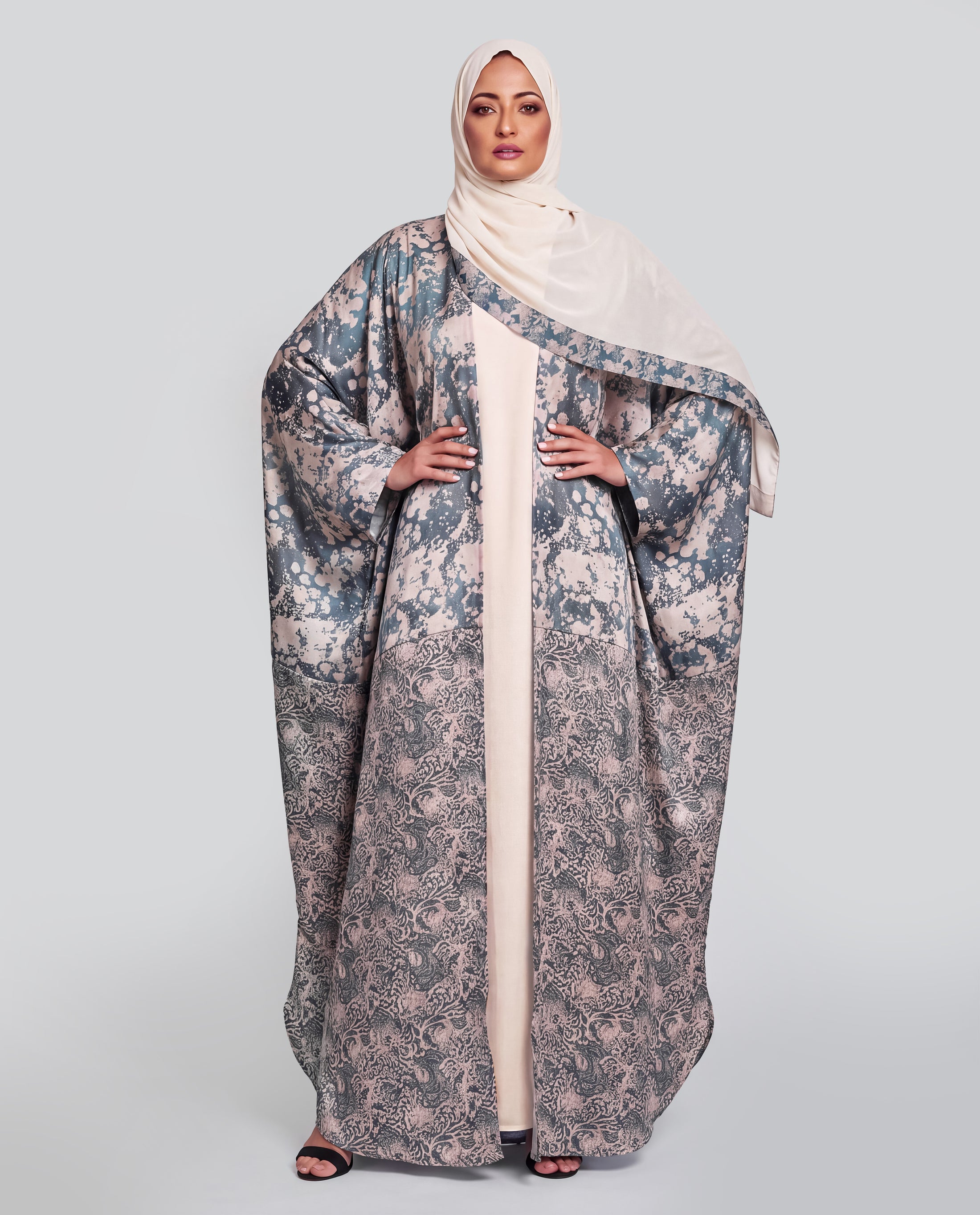 Summer Abaya Blue Bubble design