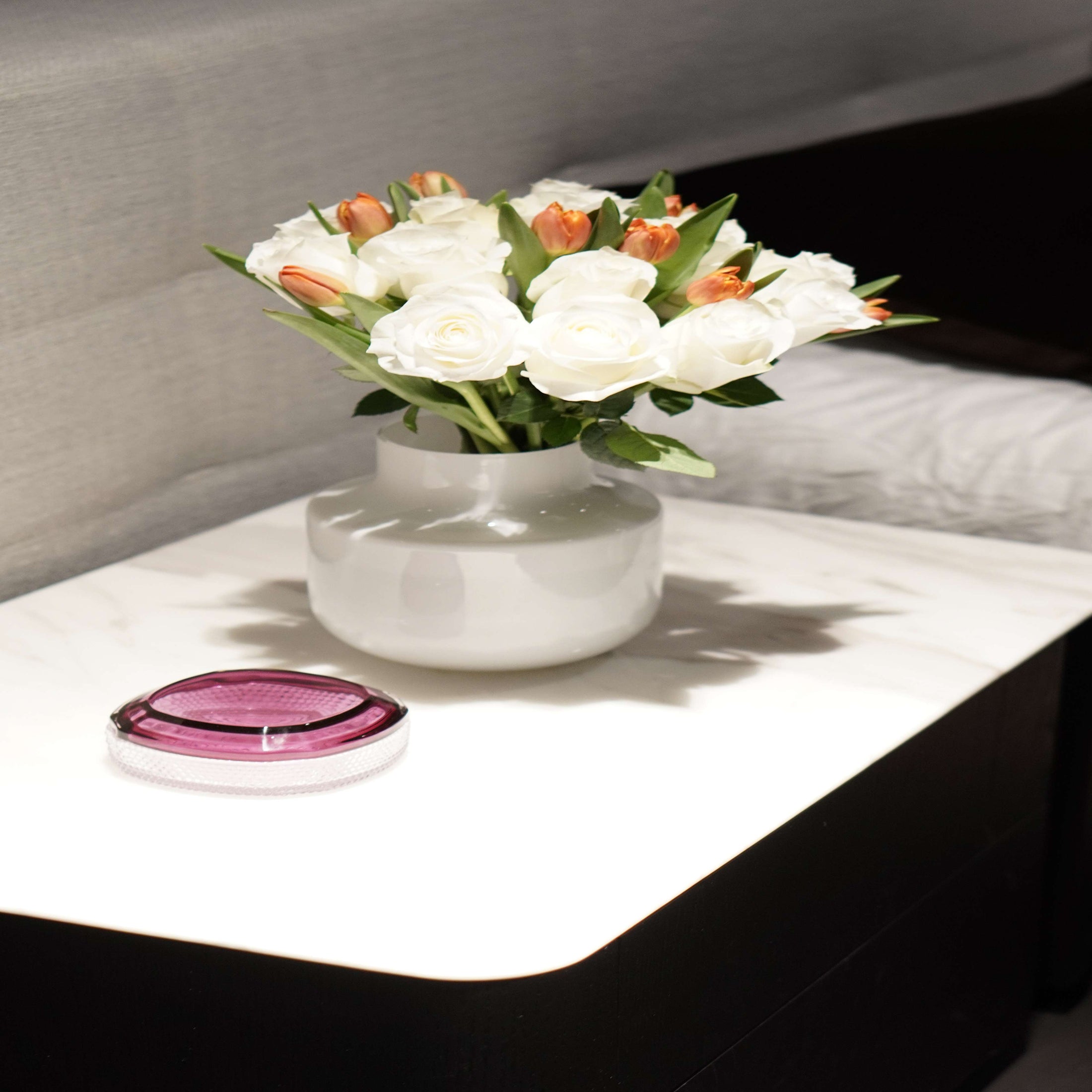 Minimalist Vase B-White