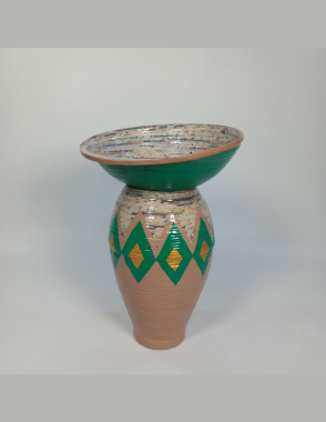ANAMIL Traditional Vase 
 Green