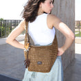 Load image into Gallery viewer, Kani Handbag, Brown
