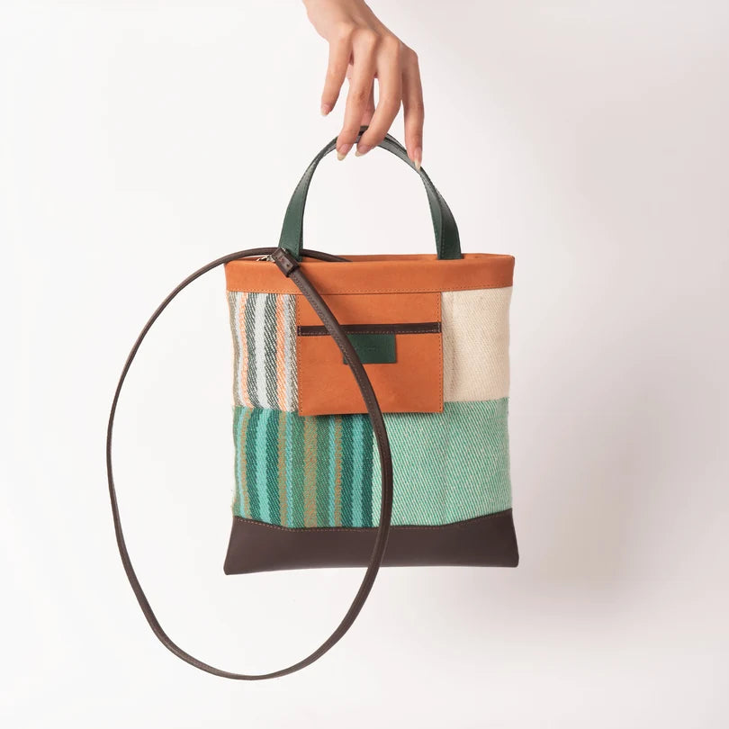 حقيبة شارلوت (Charlotte Tote)