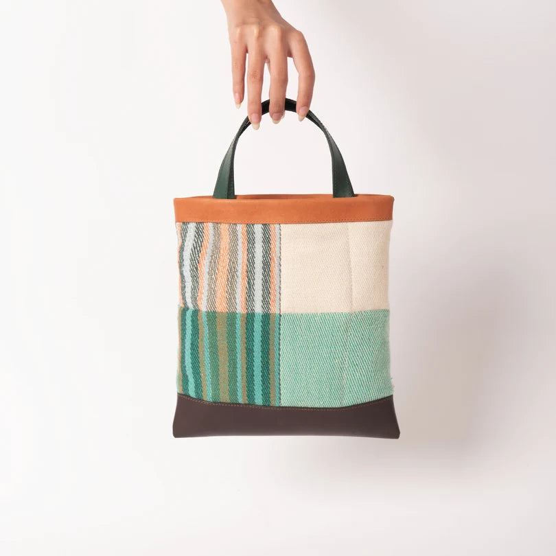 حقيبة شارلوت (Charlotte Tote)