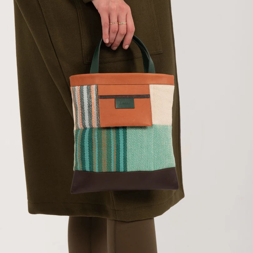 حقيبة شارلوت (Charlotte Tote)