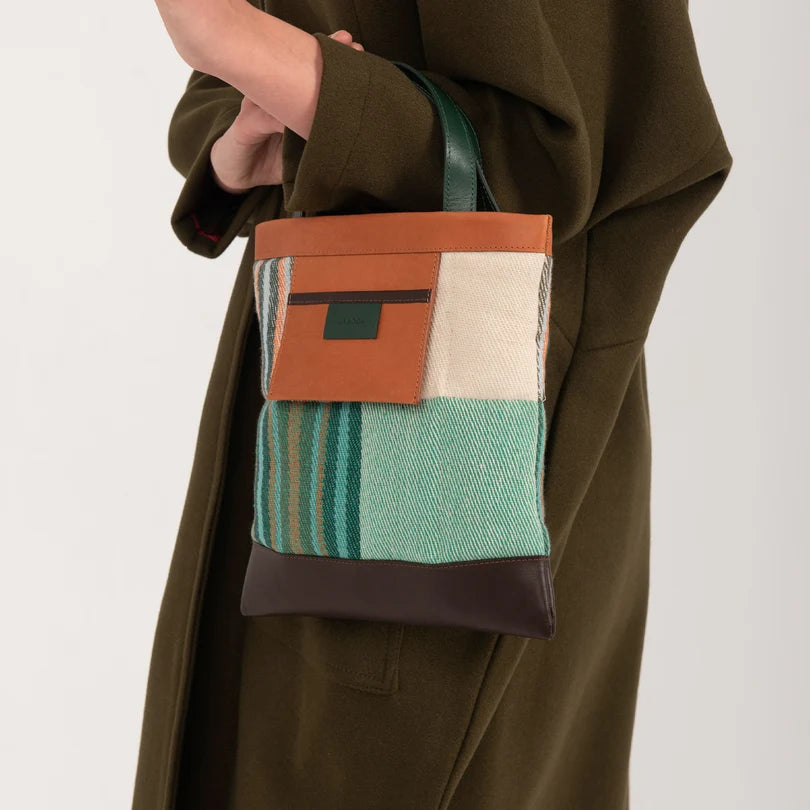 حقيبة شارلوت (Charlotte Tote)
