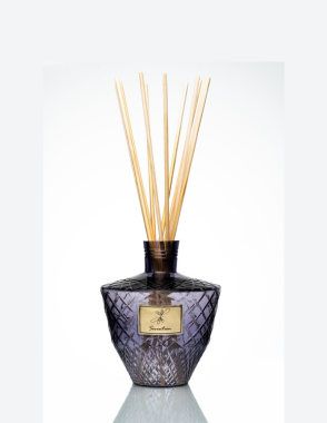 Seventeen Diffusser 1250ml fragrance notes jasmine cardamom cloves peppercorn cashmeran