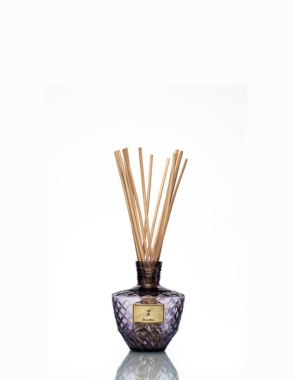 Seventeen Diffusser 250ml fragrance notes jasmine cardamom cloves peppercorn cashmeran