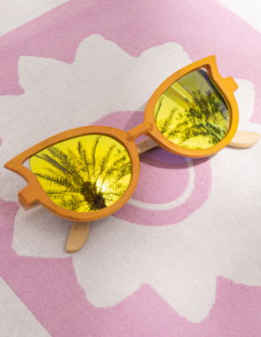 Feline Yellow Floating Sunglasses
