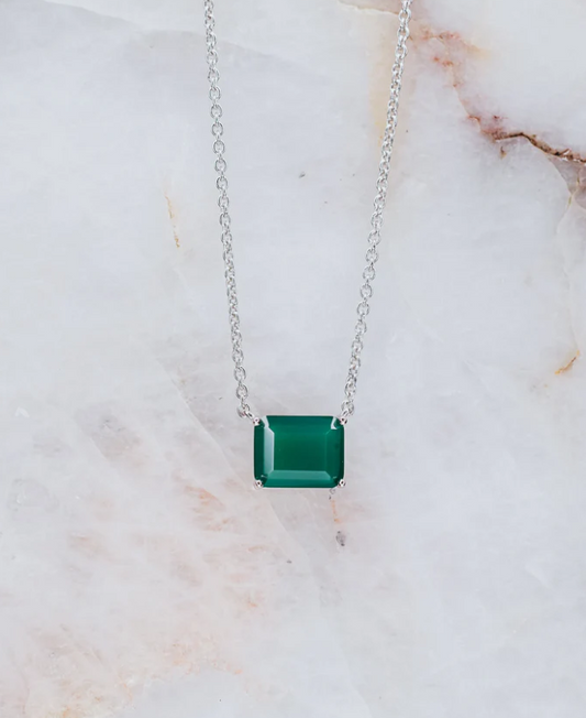 LINDEZA Green onyx silver rectangular necklace