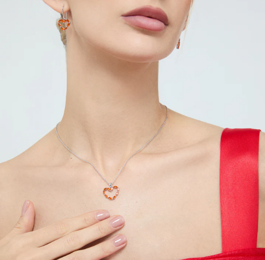 LINDEZA Heart carnelian necklace