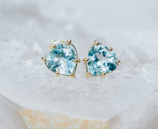 LINDEZA Blue topaz heart earrings