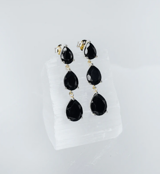LINDEZA Black onyx triple teardrop earrings