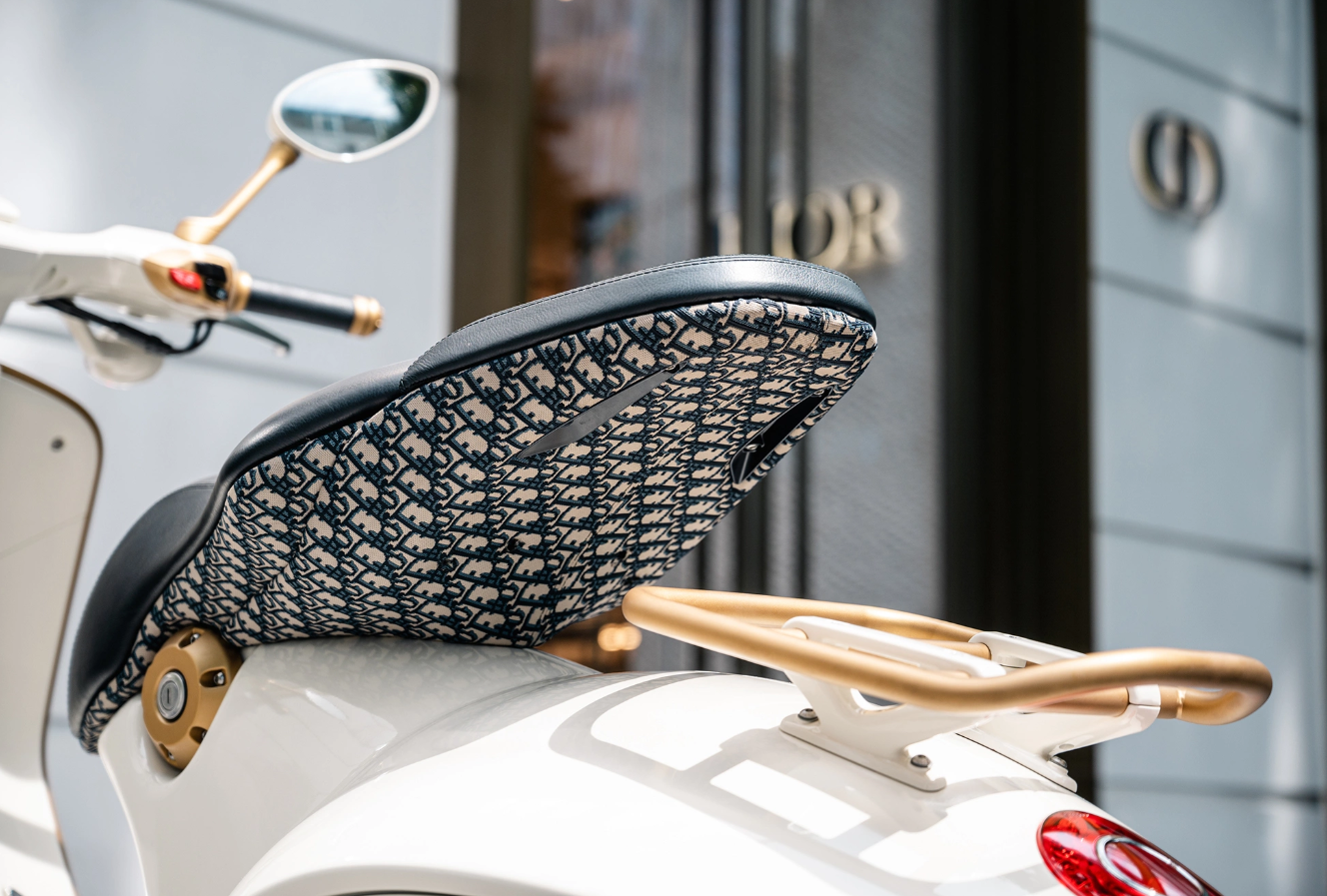 Vespa 946 Christian Dior Motorcycle with Helmet