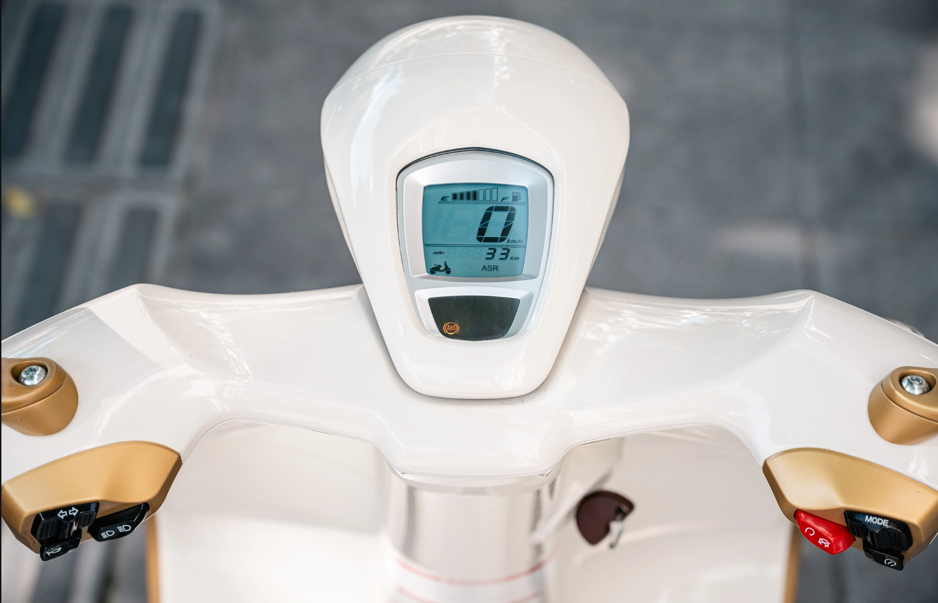 Vespa 946 Christian Dior Motorcycle with Helmet