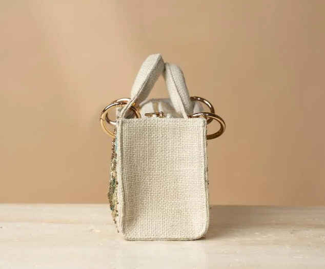 AMOLIKA Eid butterfly