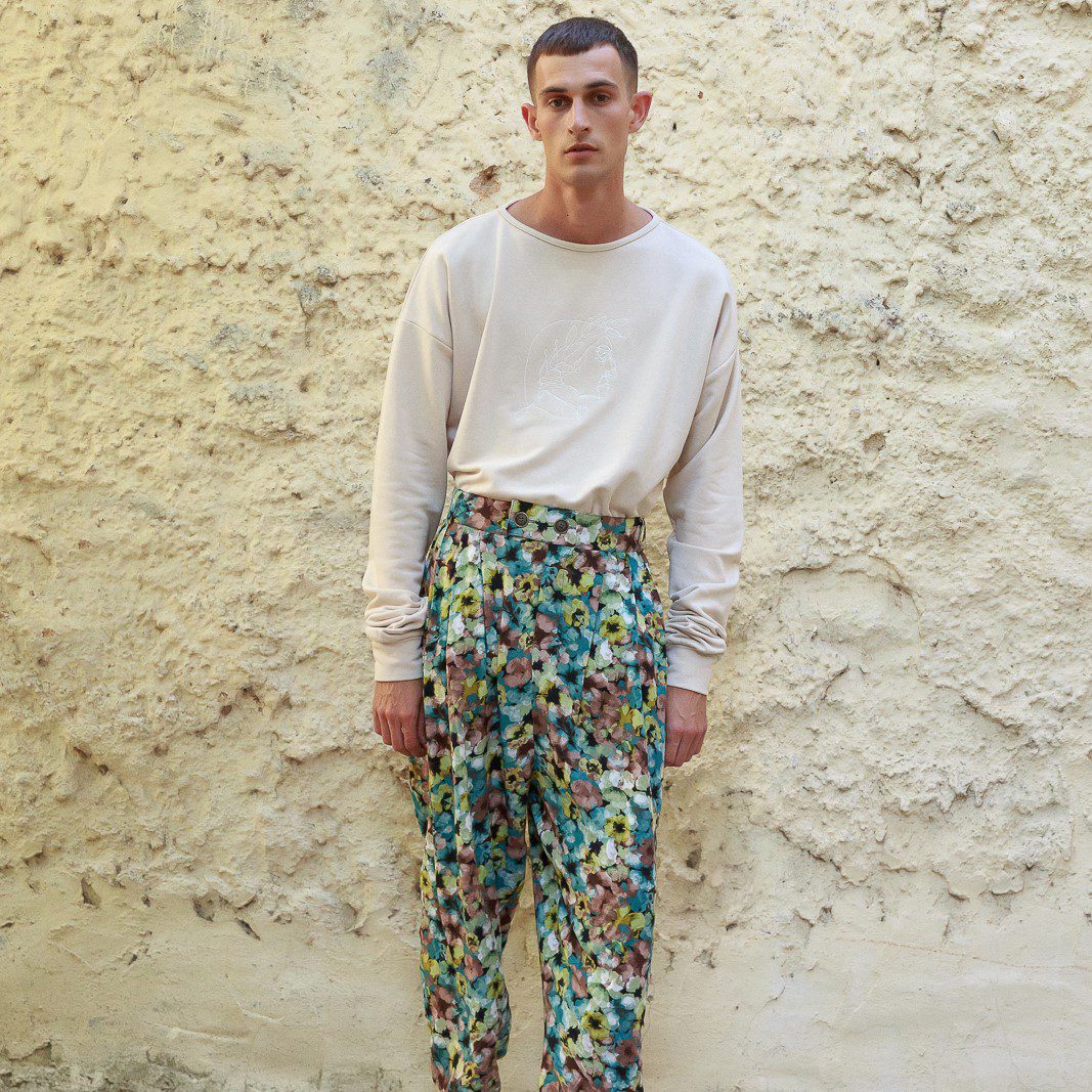 سترة دانتي مطرزة باللون البيج - مقاس صغير ومتوسط