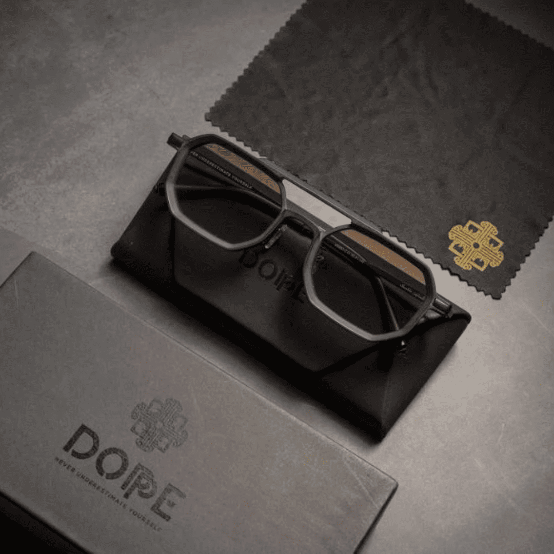 DOPPE Eyeware Seven - Black Frame - Tea Lenses