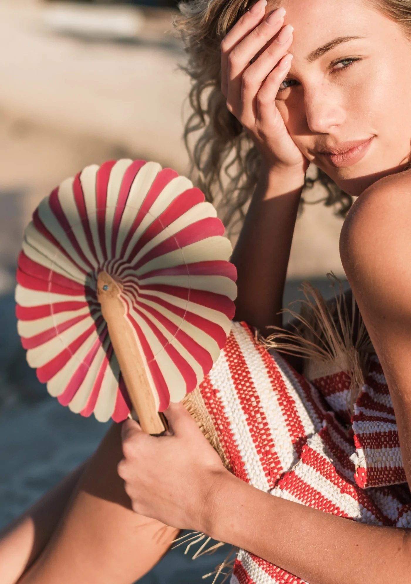 THE NICE FLEET Fan Kep natural & red M 24 CM